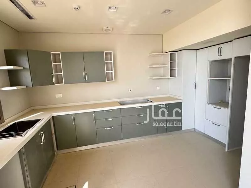 4 bedroom villa in Al Munsiyah 5