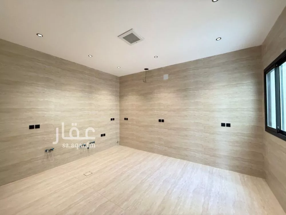 5 bedroom villa in Al Mahdiyyah 13