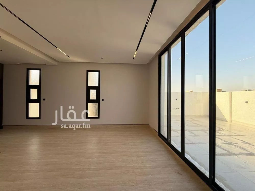 5 bedroom villa in Al Mahdiyyah 3