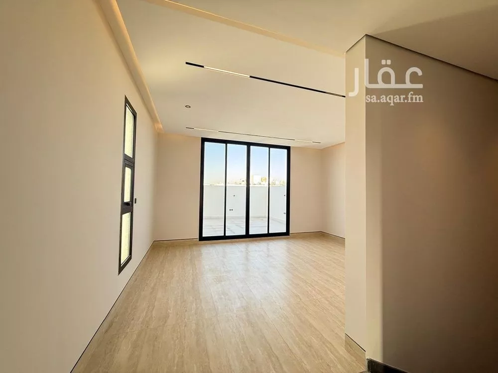 5 bedroom villa in Al Mahdiyyah 4