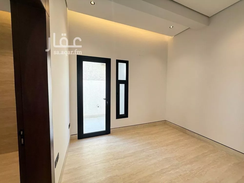 5 bedroom villa in Al Mahdiyyah 8