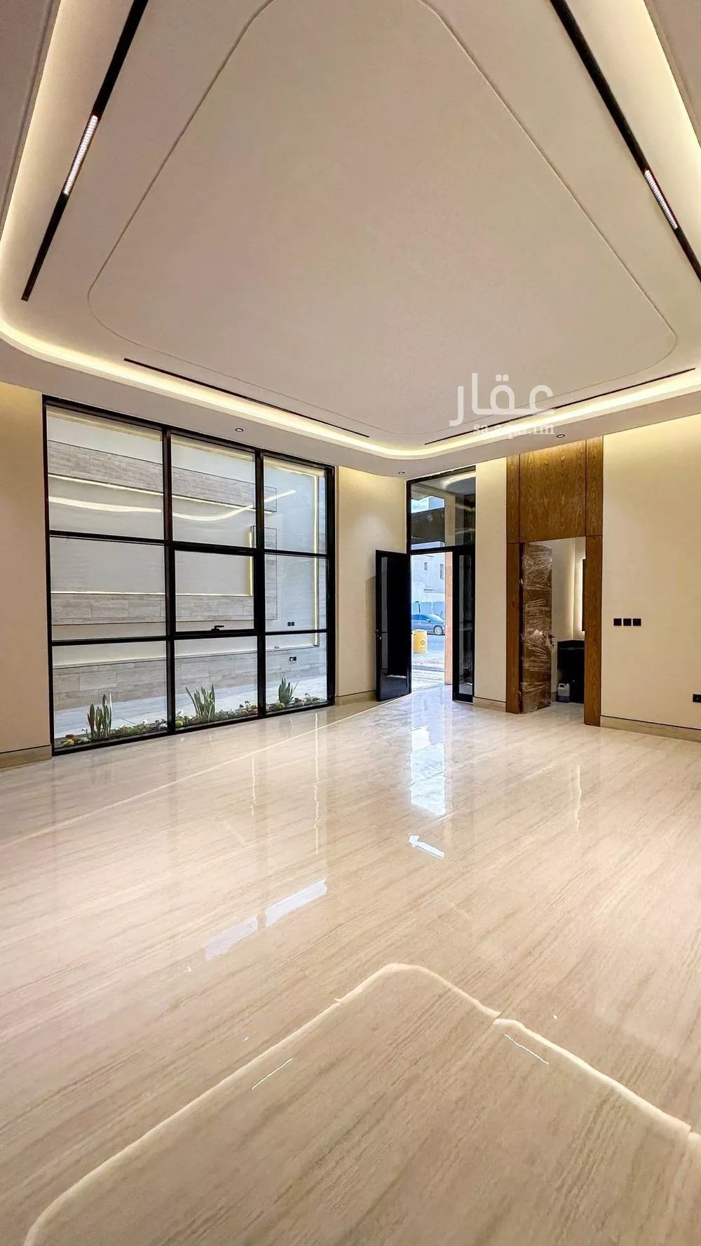 6 bedroom villa in Al Mahdiyyah 3