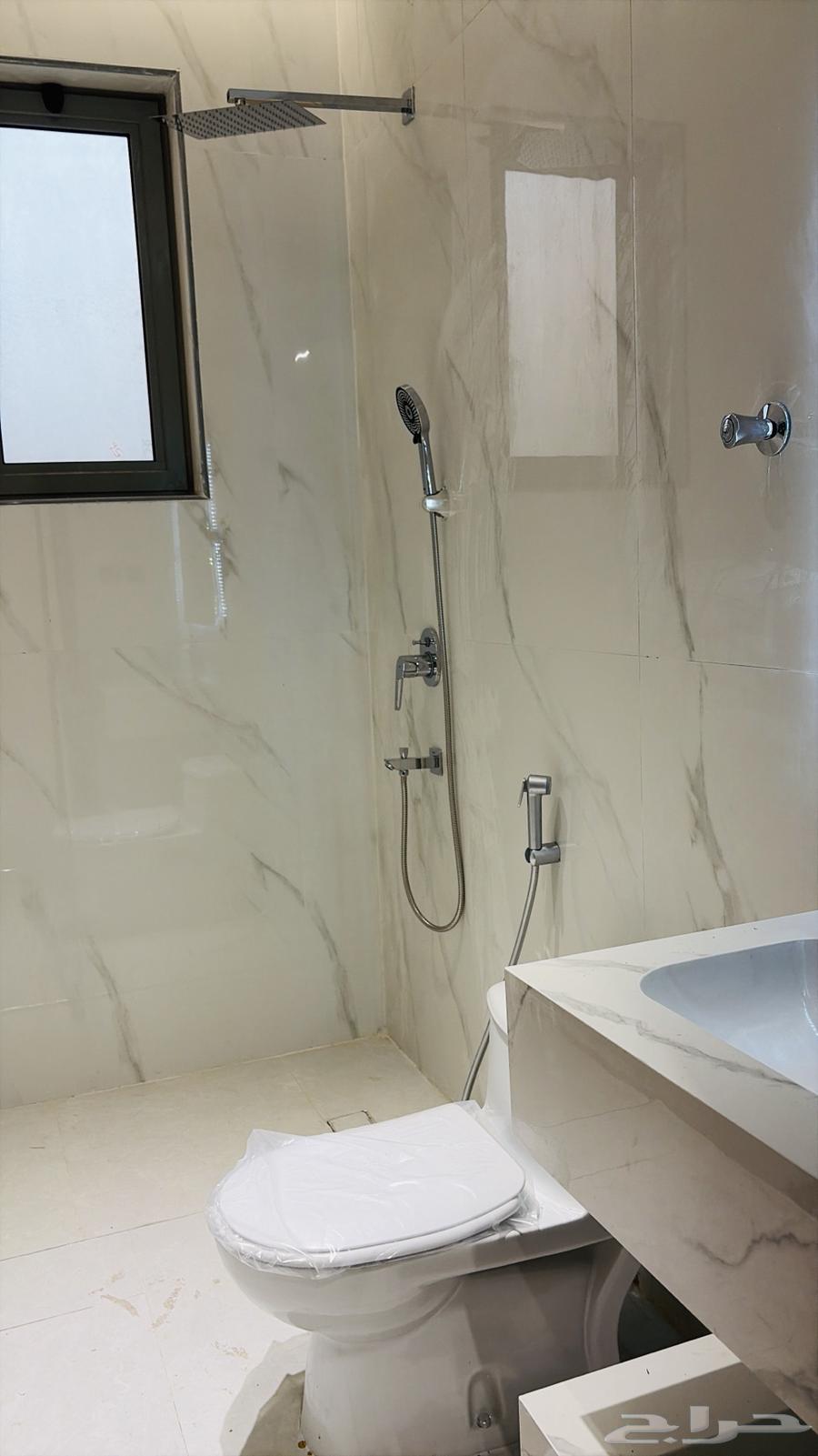 2 bedroom apartment in Al Buhairah, Eastern Province 4
