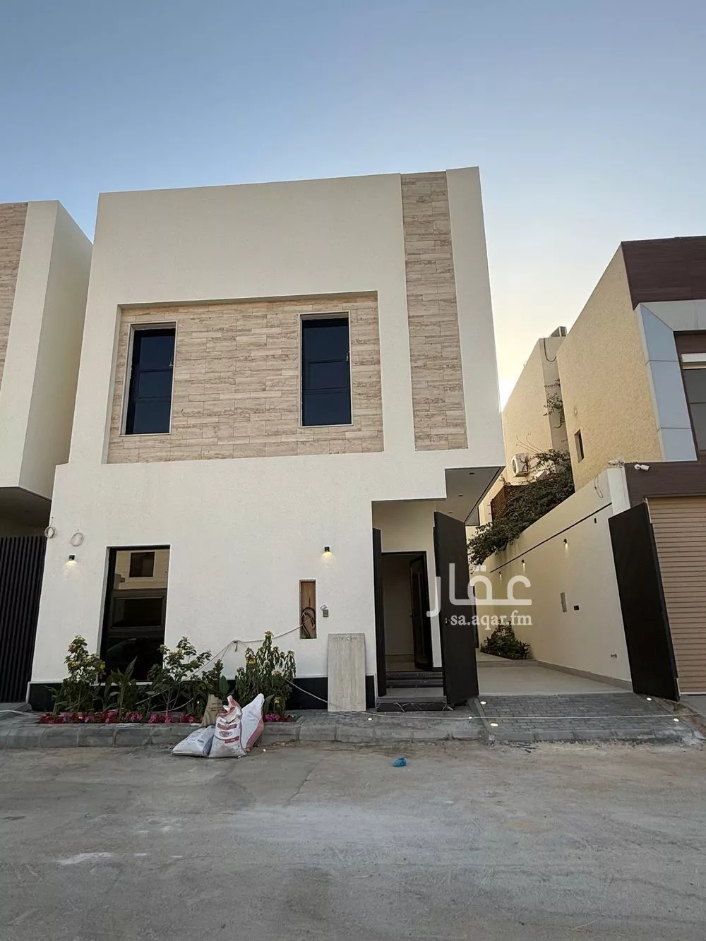 5 bedroom villa in Al Mahdiyyah 2