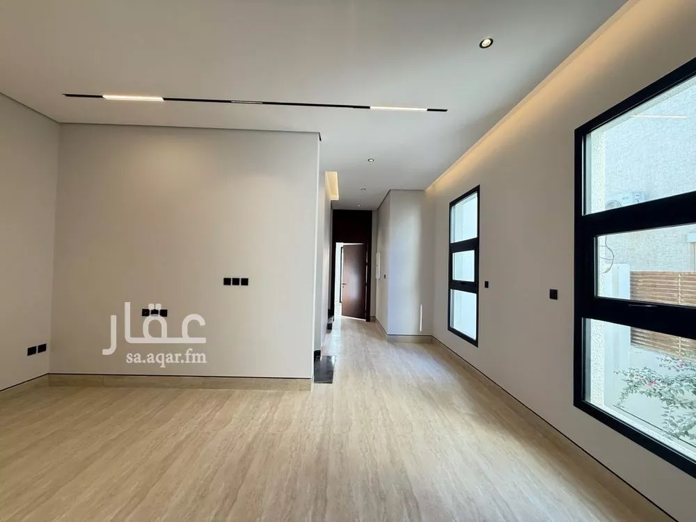 5 bedroom villa in Al Mahdiyyah 17