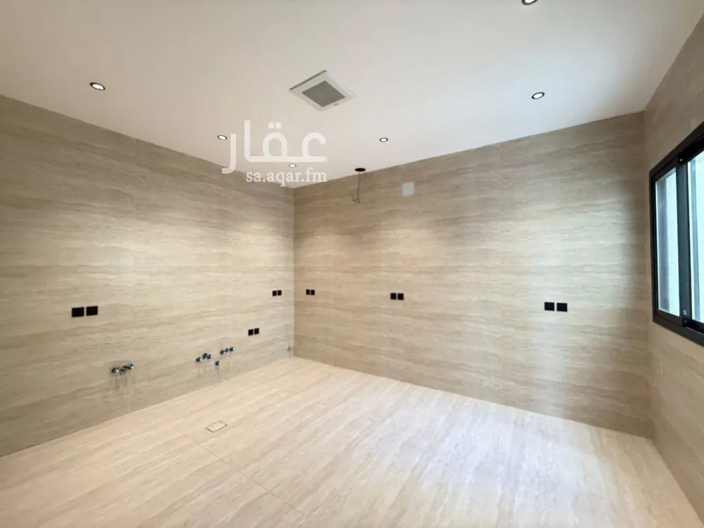 5 bedroom villa in Al Mahdiyyah 20