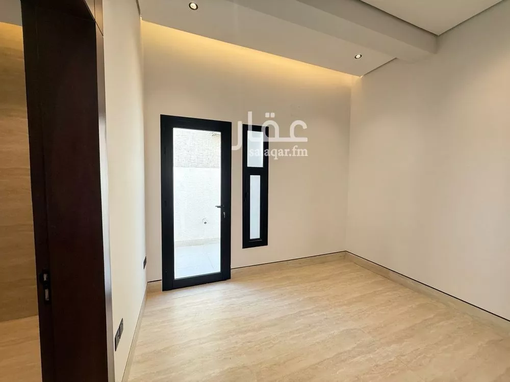 5 bedroom villa in Al Mahdiyyah 22