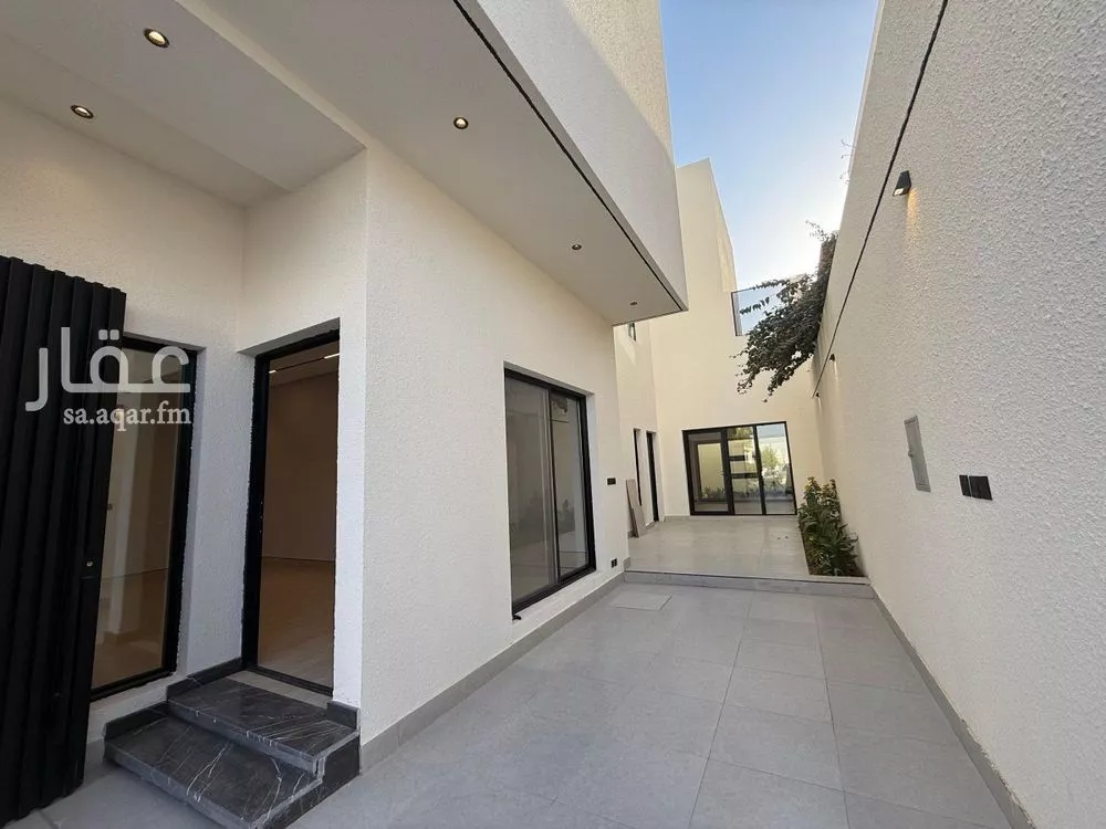 5 bedroom villa in Al Mahdiyyah 14