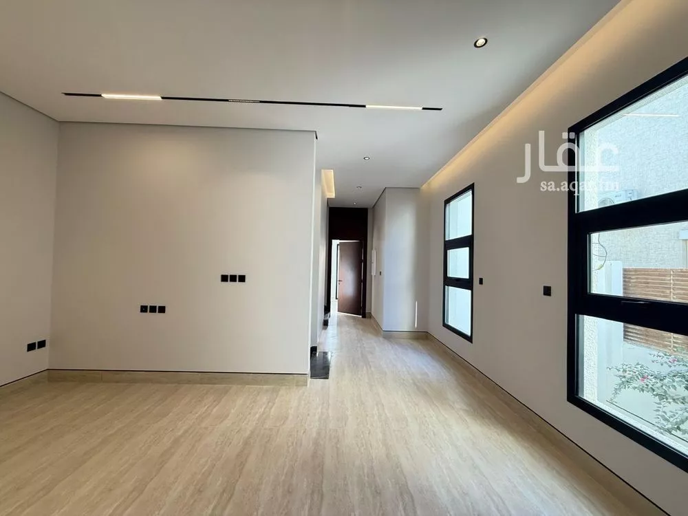 5 bedroom villa in Al Mahdiyyah 4