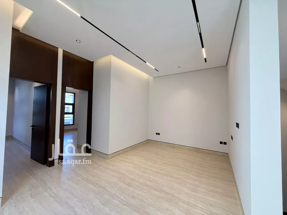5 bedroom villa in Al Mahdiyyah 8