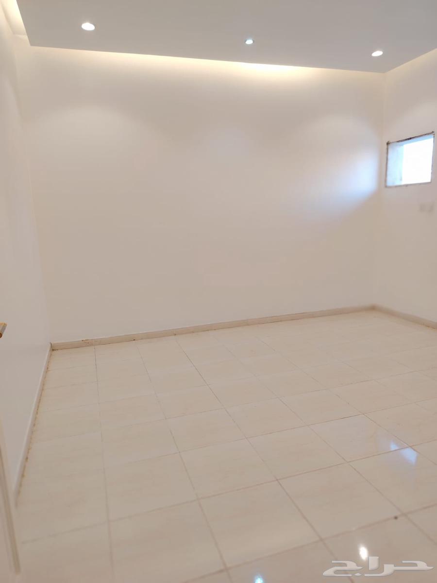 3 bedroom apartment in Al Salam, Madinah 4