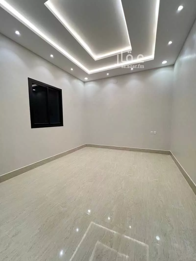 8 bedroom villa in Al Janadriyah 13