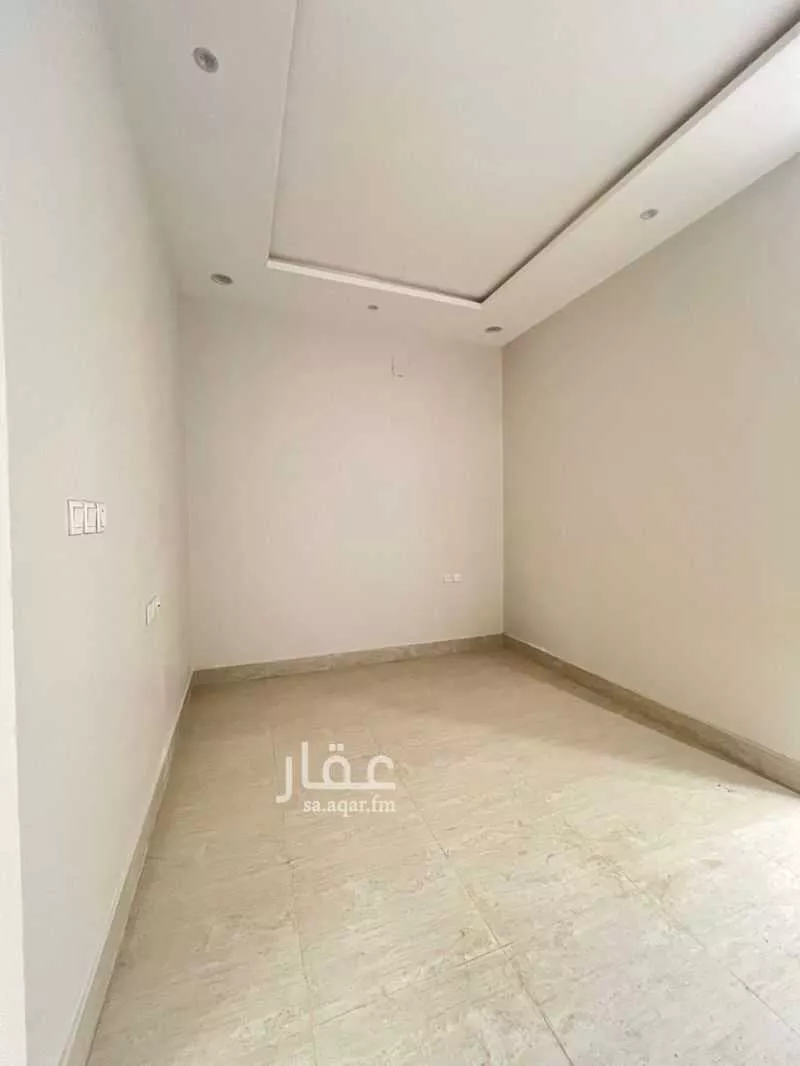 8 bedroom villa in Al Janadriyah 15