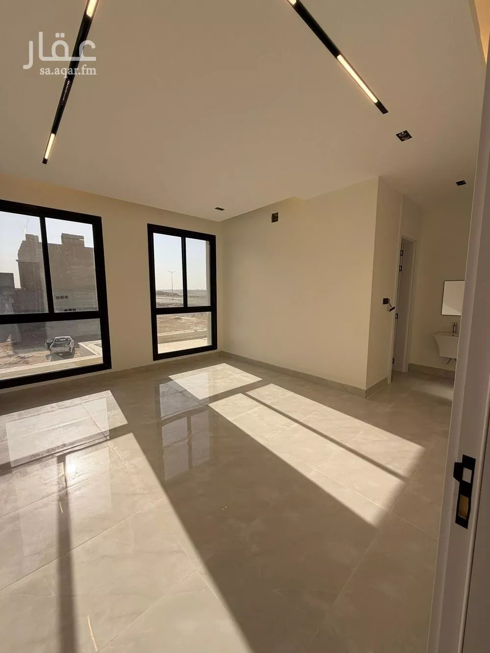 5 bedroom villa in Al Mahdiyyah 4