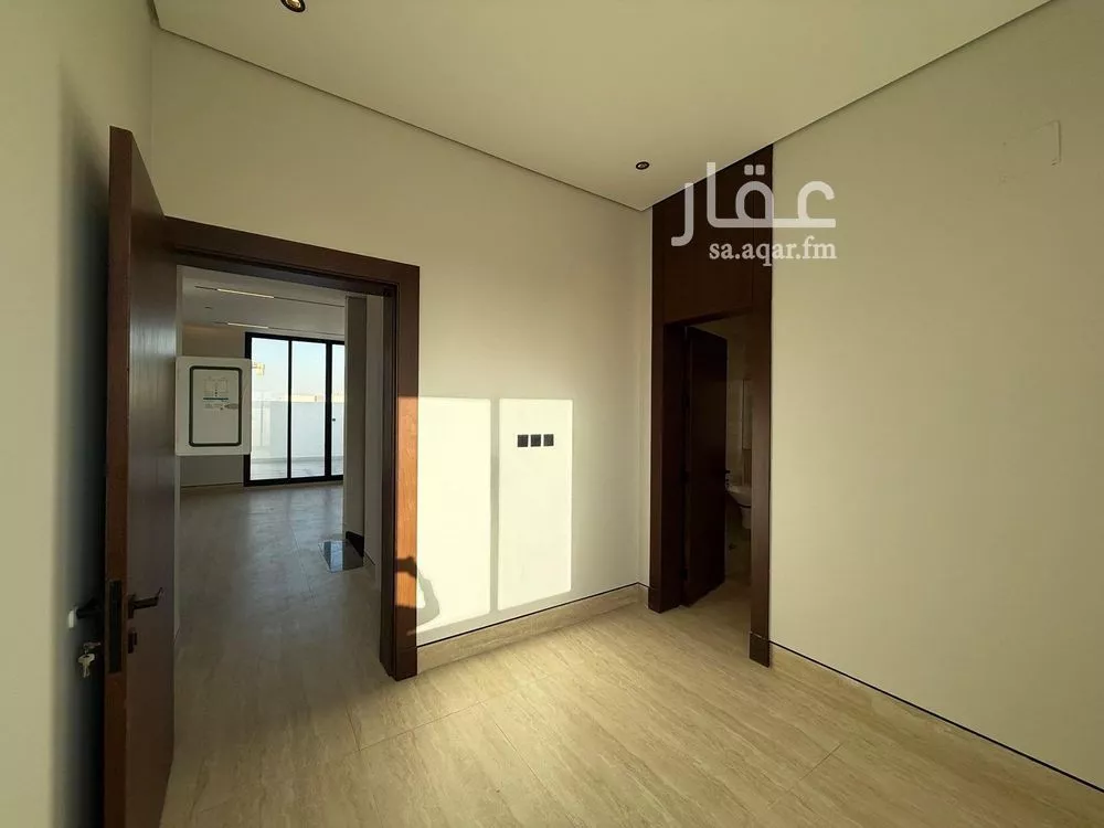 5 bedroom villa in Al Mahdiyyah 12