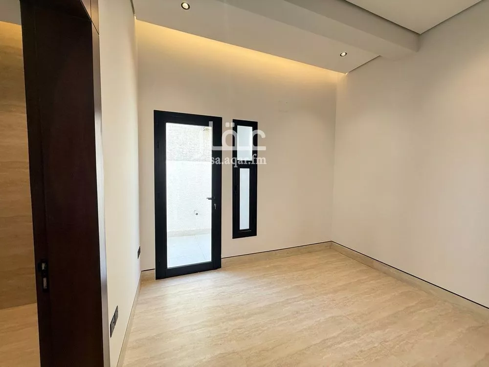 5 bedroom villa in Al Mahdiyyah 14