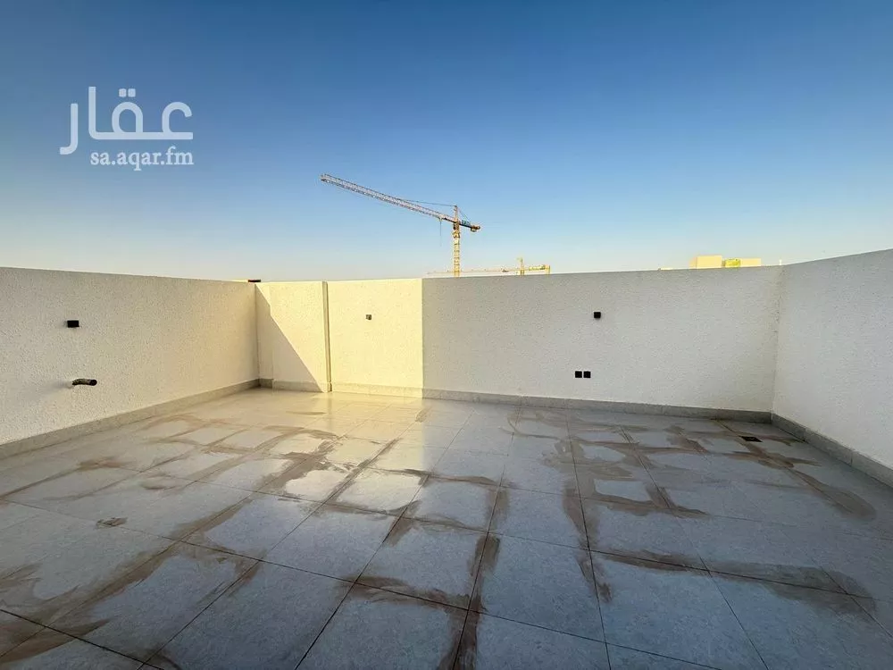 5 bedroom villa in Al Mahdiyyah 3
