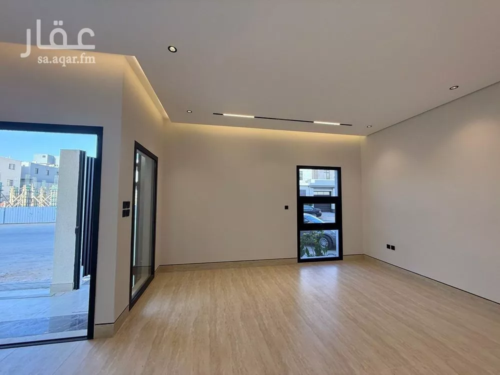 5 bedroom villa in Al Mahdiyyah 26