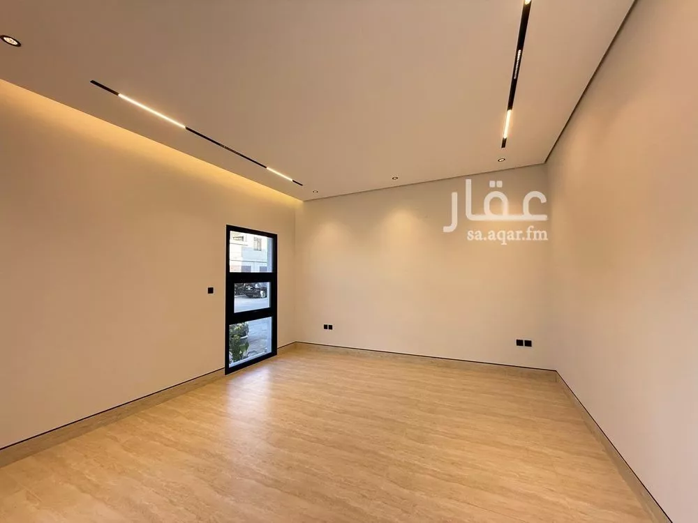 5 bedroom villa in Al Mahdiyyah 29