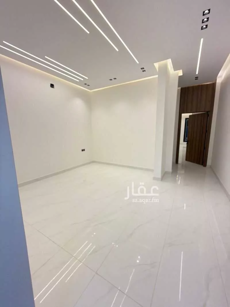 8 bedroom villa in Ash Sharq 5