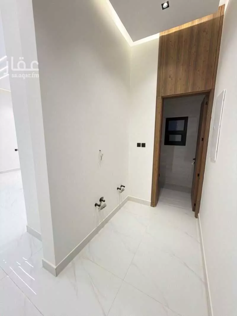 8 bedroom villa in Ash Sharq 6