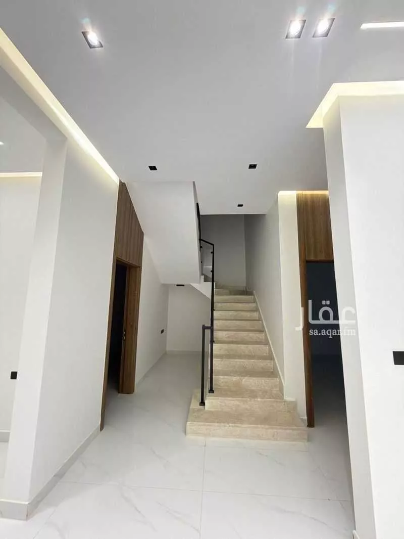 8 bedroom villa in Ash Sharq 7