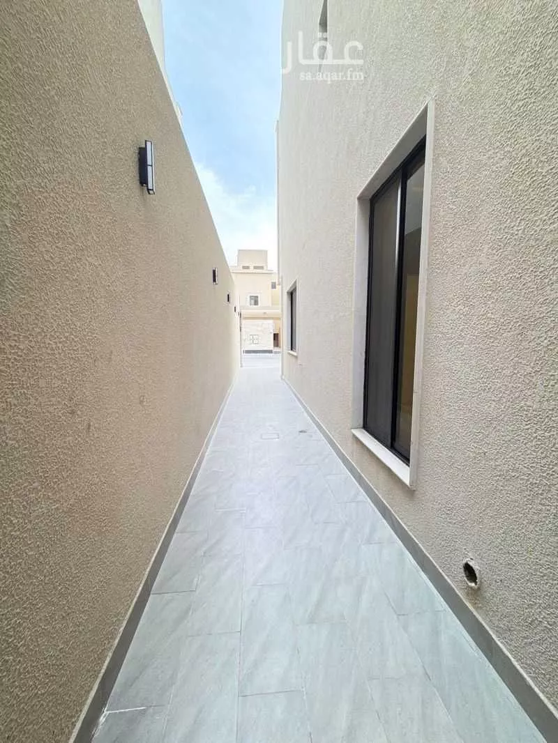 8 bedroom villa in Ash Sharq 8