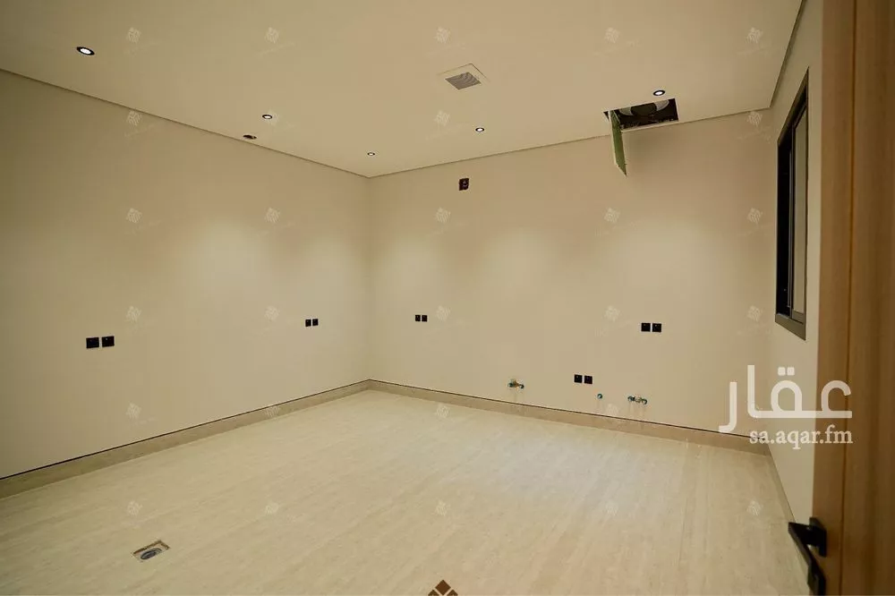 6 bedroom villa in Al Mahdiyyah 13