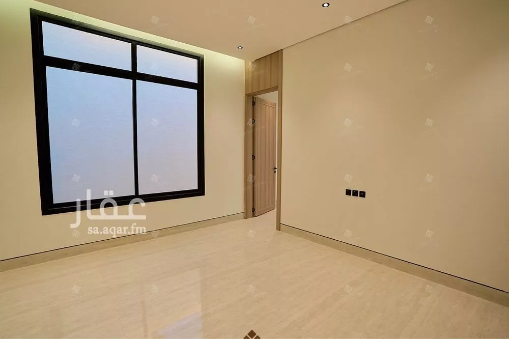 6 bedroom villa in Al Mahdiyyah 25