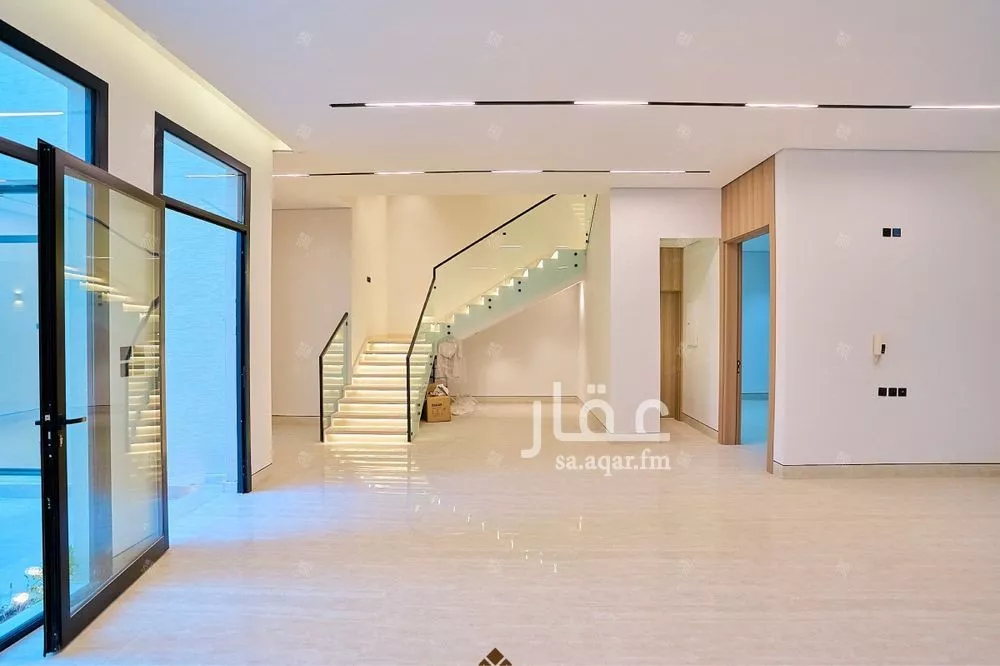 6 bedroom villa in Al Mahdiyyah 10