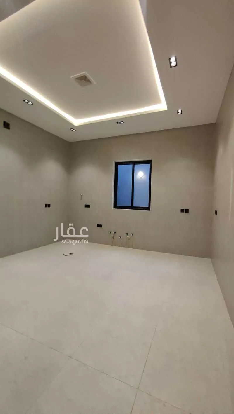 فيلا 6 غرف في الرمال 10