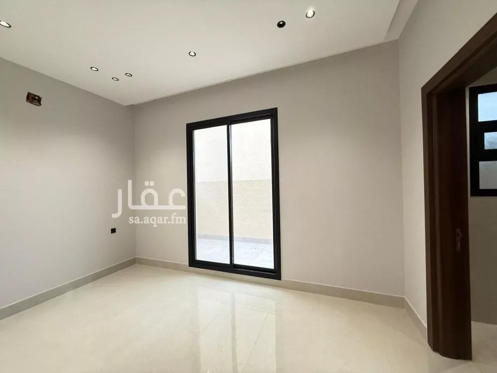 6 bedroom villa in Al Mahdiyyah 14