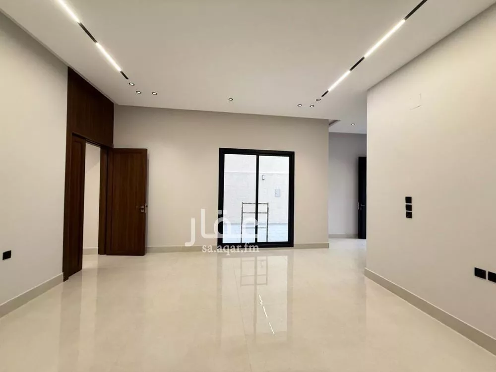 6 bedroom villa in Al Mahdiyyah 7