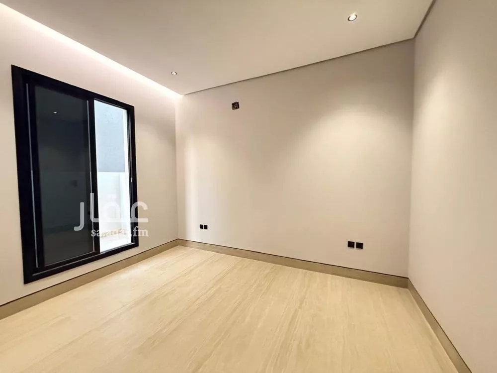 5 bedroom villa in Al Mahdiyyah 14