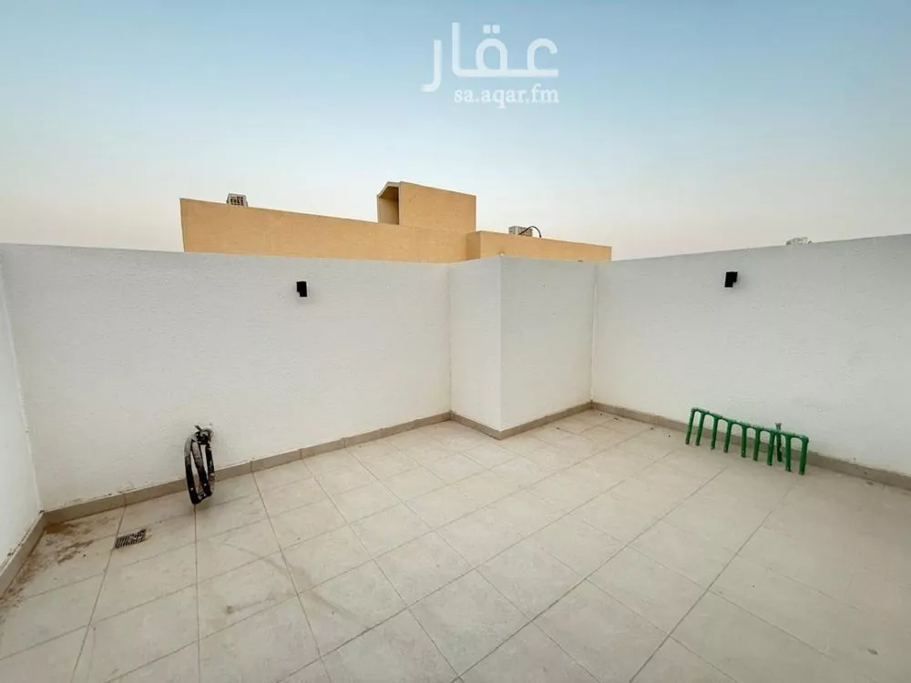 5 bedroom villa in Al Mahdiyyah 3