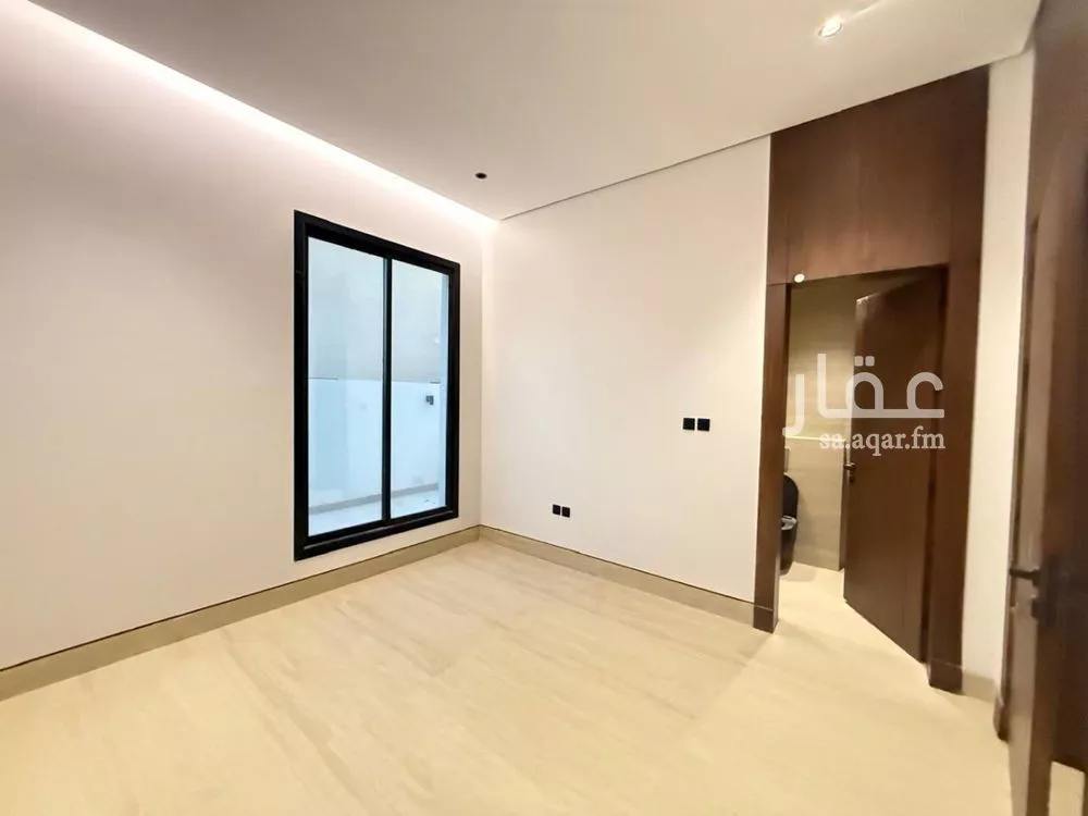 5 bedroom villa in Al Mahdiyyah 4