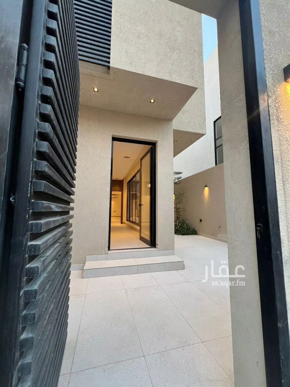 5 bedroom villa in Al Aridh 10