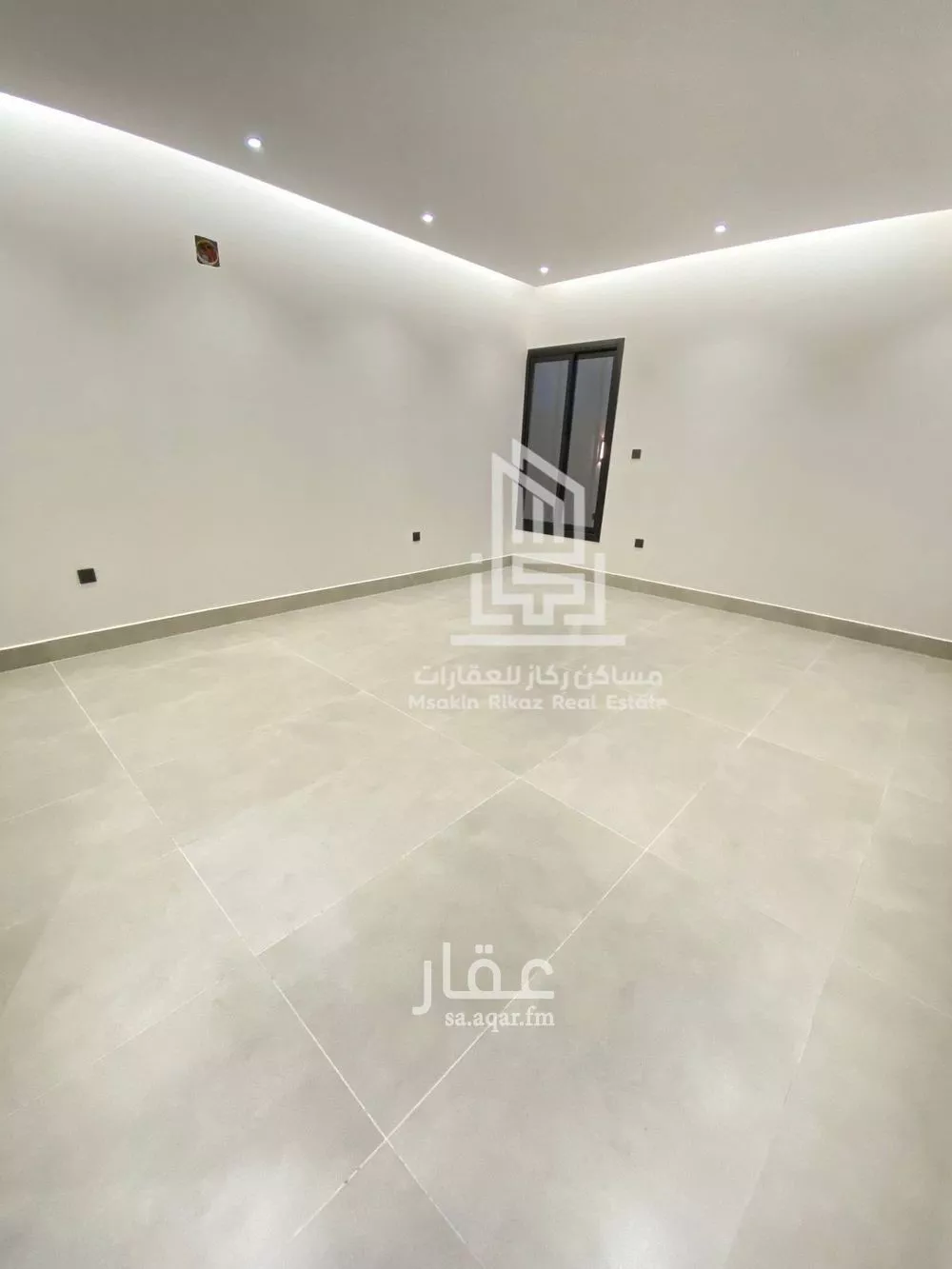 فيلا 8 غرف في الروابي 36