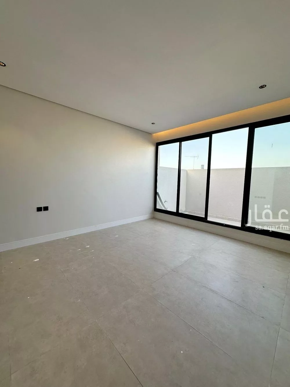4 bedroom villa in As Suwaidi 10
