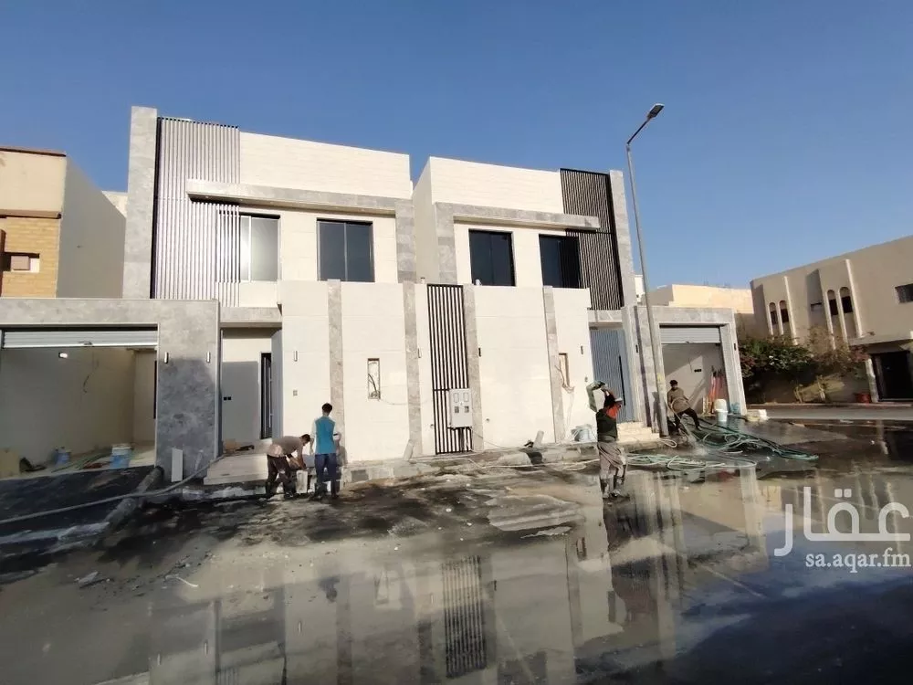 6 bedroom villa in Al Uraija Al Gharbiyah 2