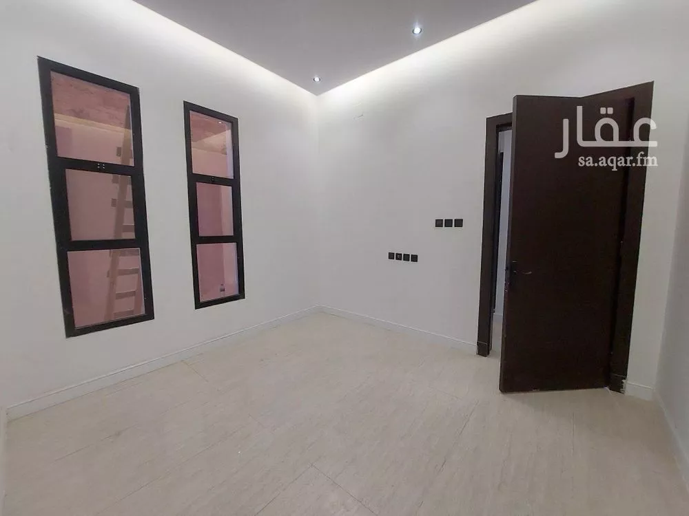 فيلا 6 غرف في طويق 10