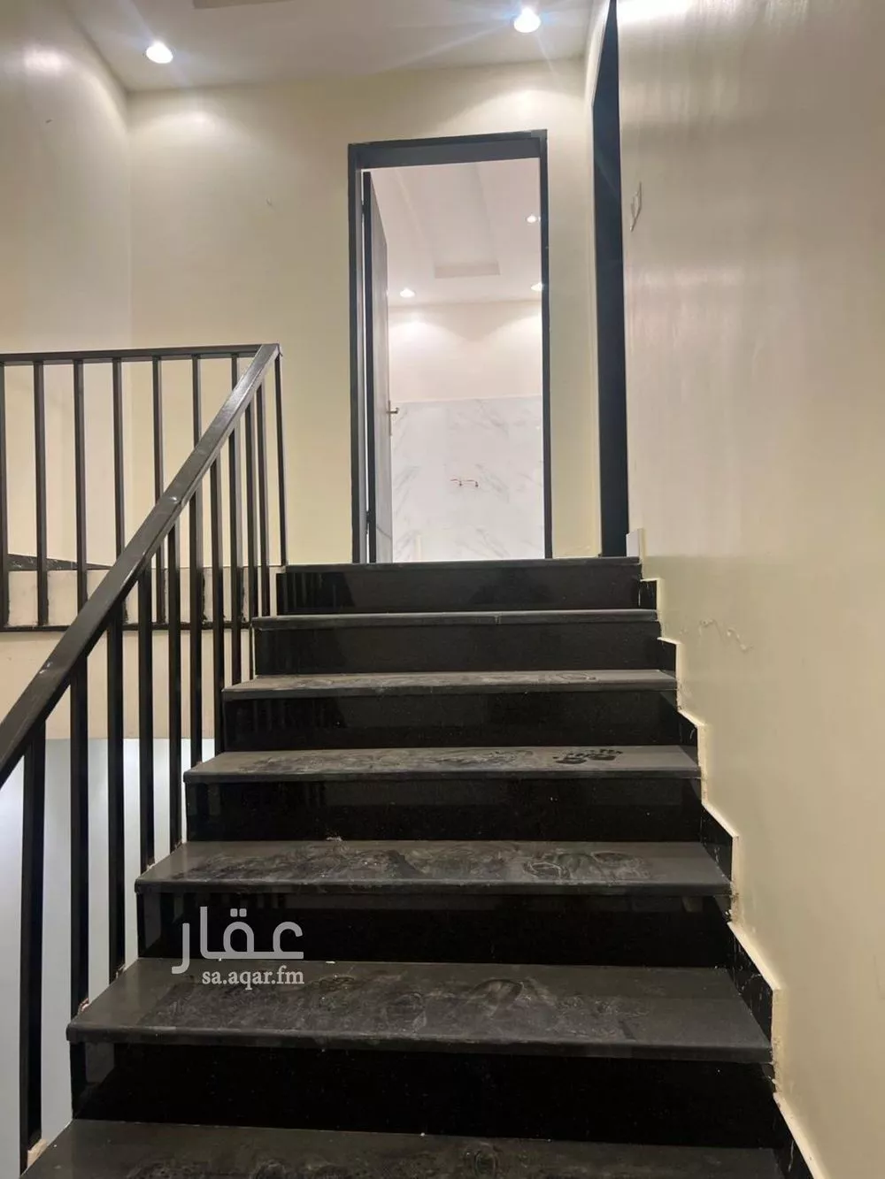 فيلا 5 غرف في بدر 22