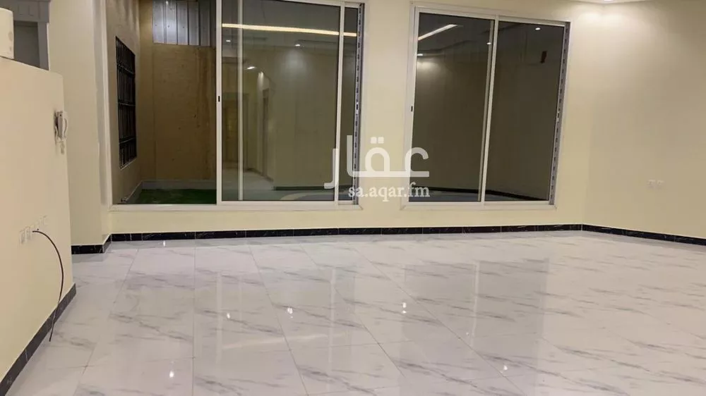 فيلا 5 غرف في بدر 4
