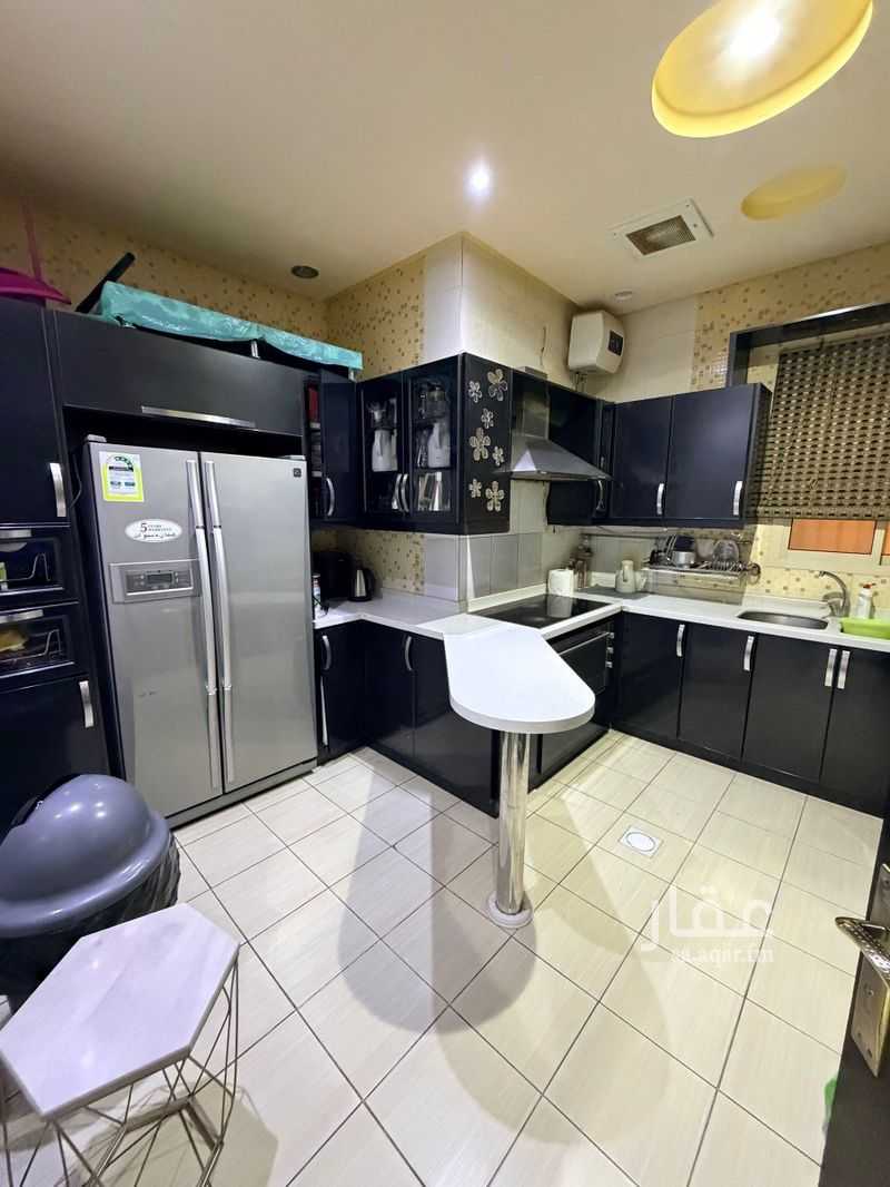 4 bedroom apartment in Ishbiliyah, Riyadh 4