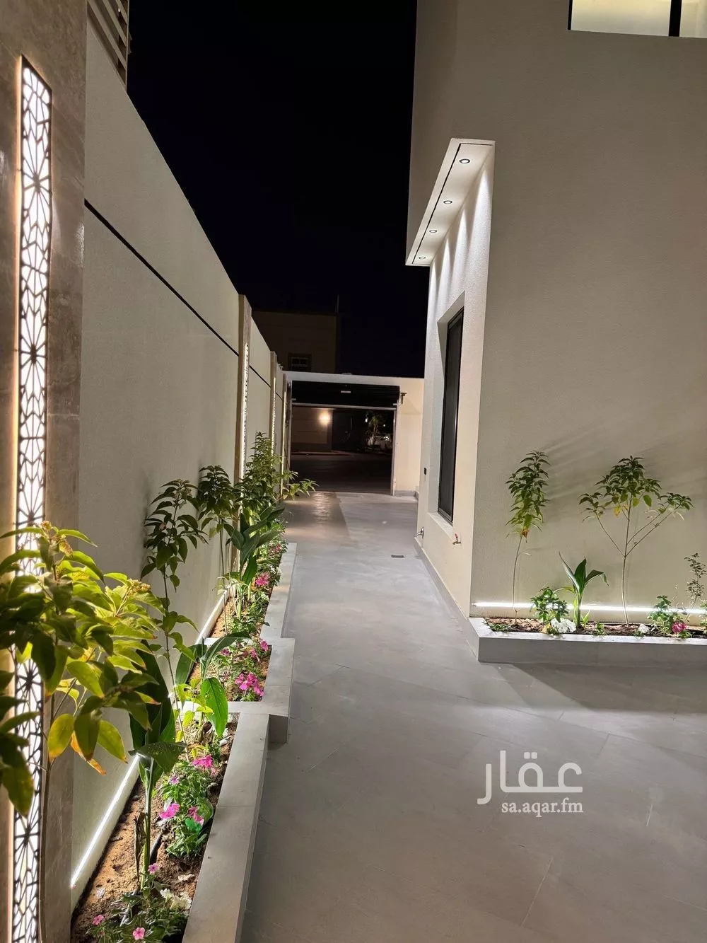 6 bedroom villa in Al Mahdiyyah 3