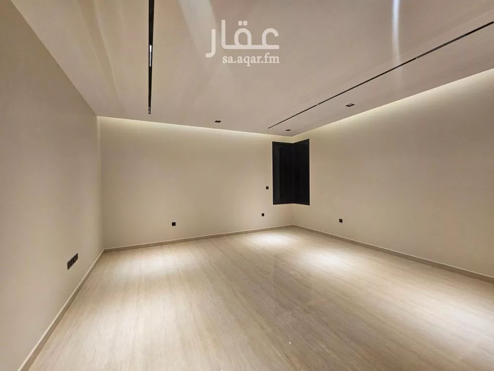 5 bedroom villa in Al Aridh 4