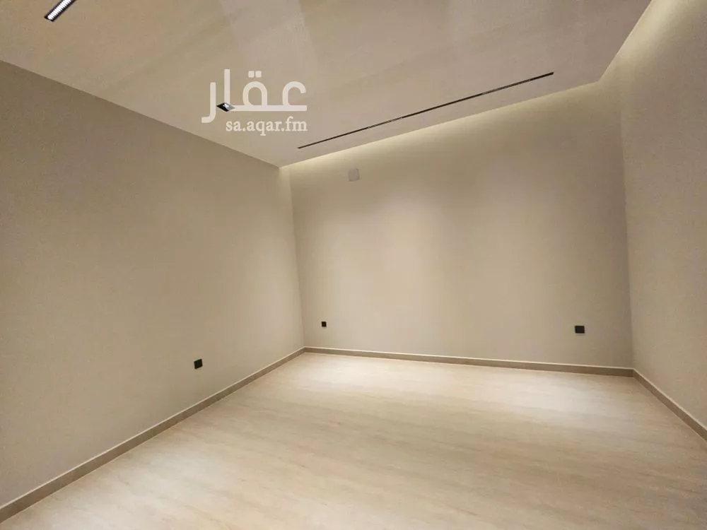 5 bedroom villa in Al Aridh 5