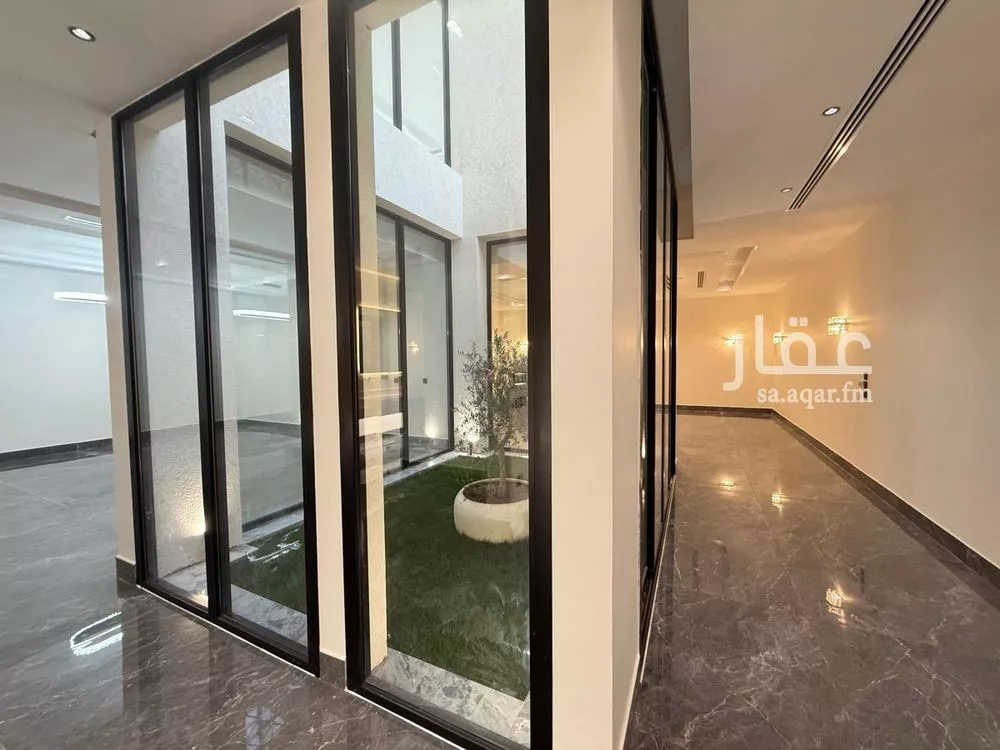 6 bedroom villa in Al Mahdiyyah 20