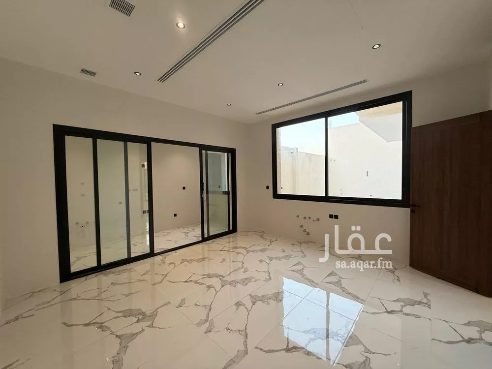 6 bedroom villa in Al Mahdiyyah 22
