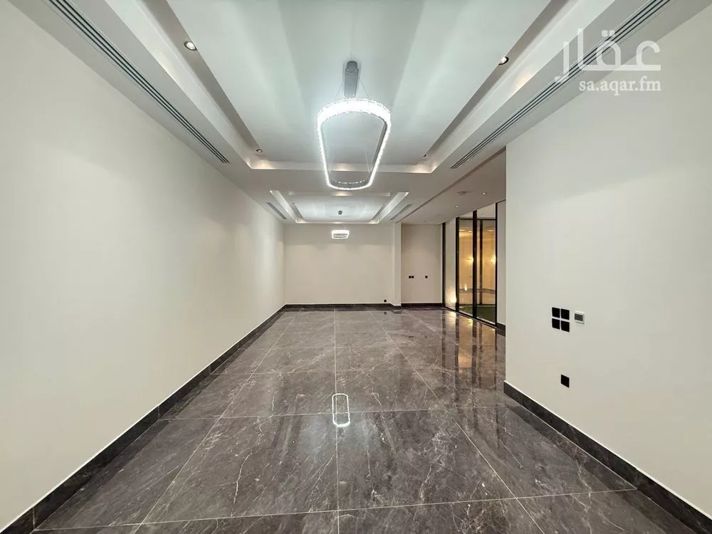 6 bedroom villa in Al Mahdiyyah 23